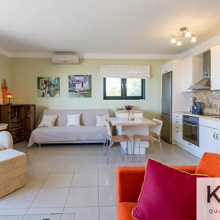 Mare With Infinite Sea Views! Vakantiehuis *