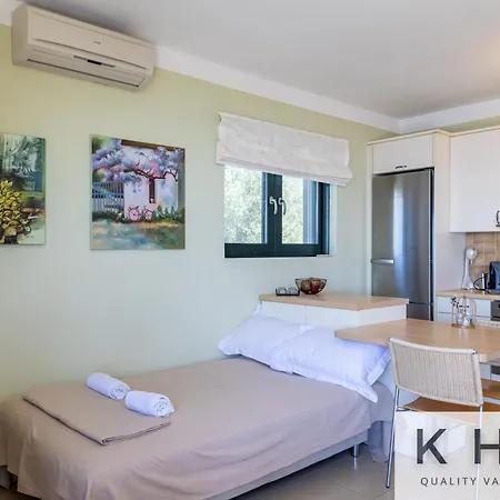 Mare With Infinite Sea Views! Vakantiehuis *