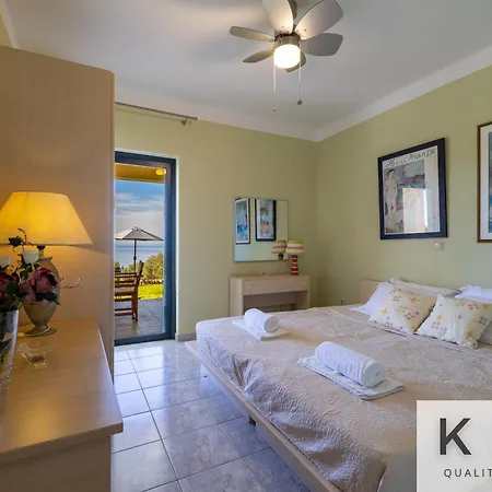 Vakantiehuis Mare With Infinite Sea Views! *