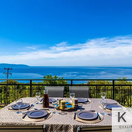 Mare With Infinite Sea Views!